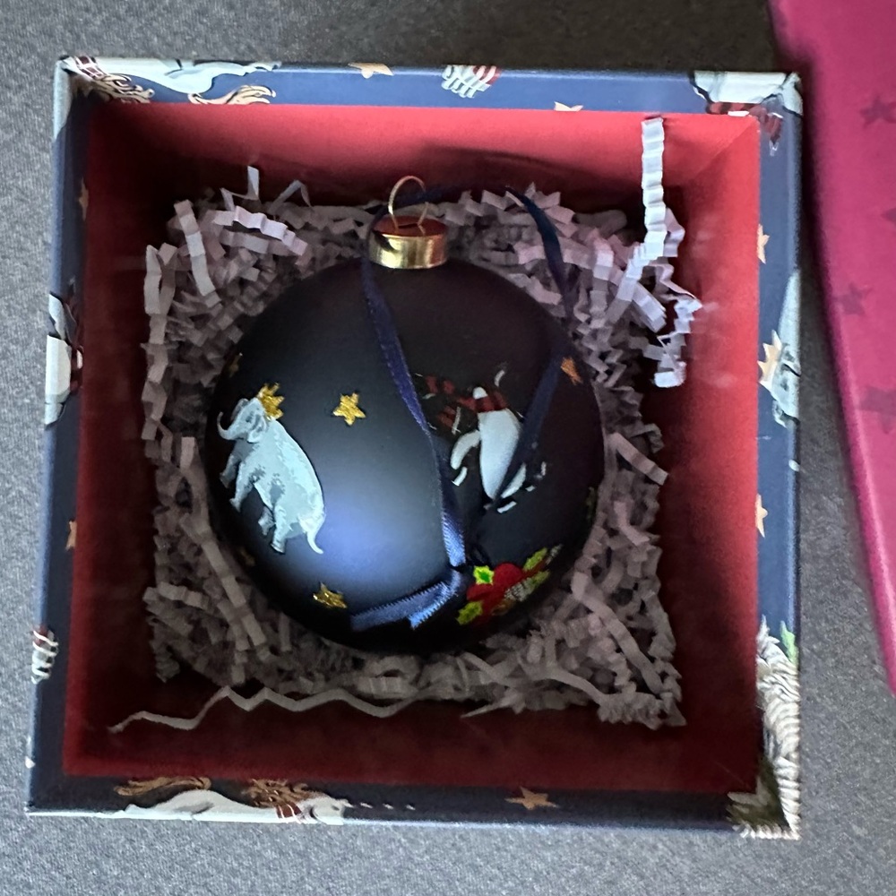 Vera Bradley Snow Globe Motifs 2002 Collectible Christmas Ornament in Box 🌟🎄